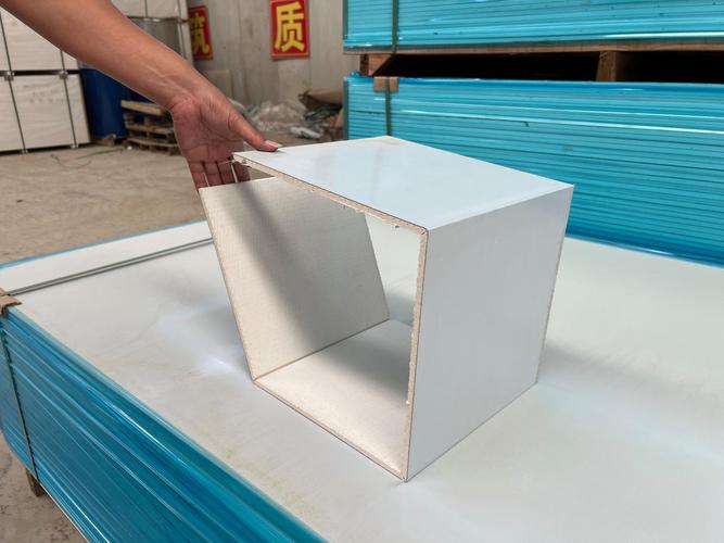 秦皇岛双面彩钢漂珠石墨硅复合板多少钱